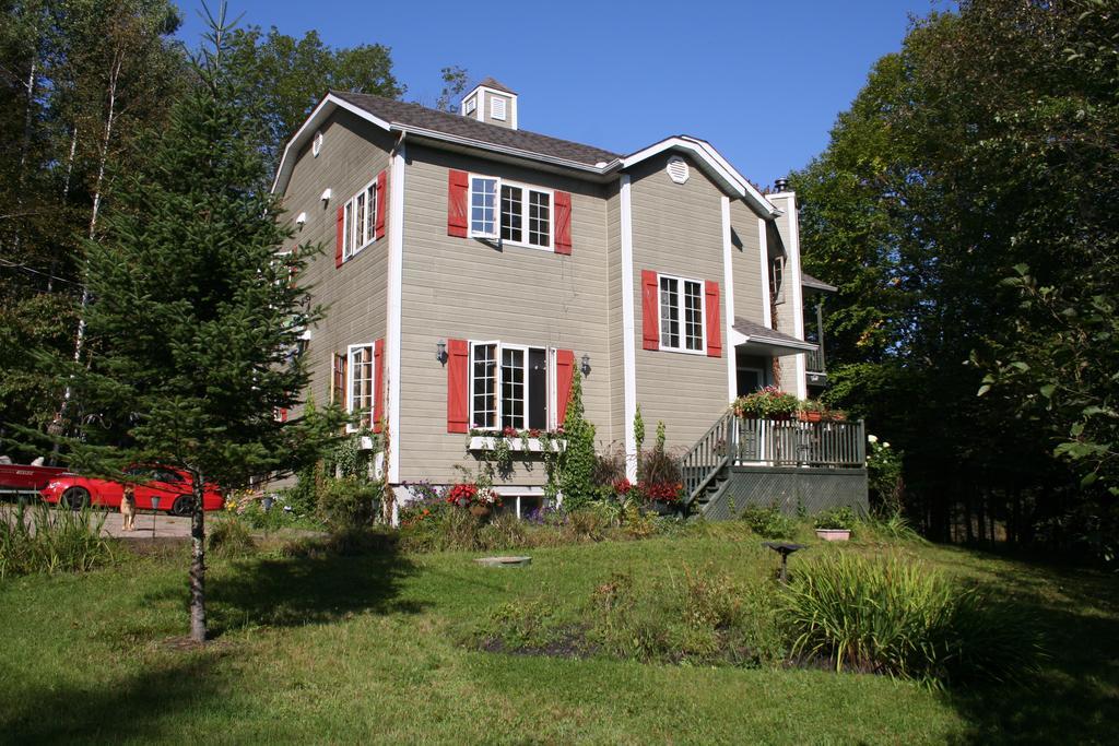 La Chaumiere De L'Anse Bed & Breakfast Монт-Тремблант Екстериор снимка