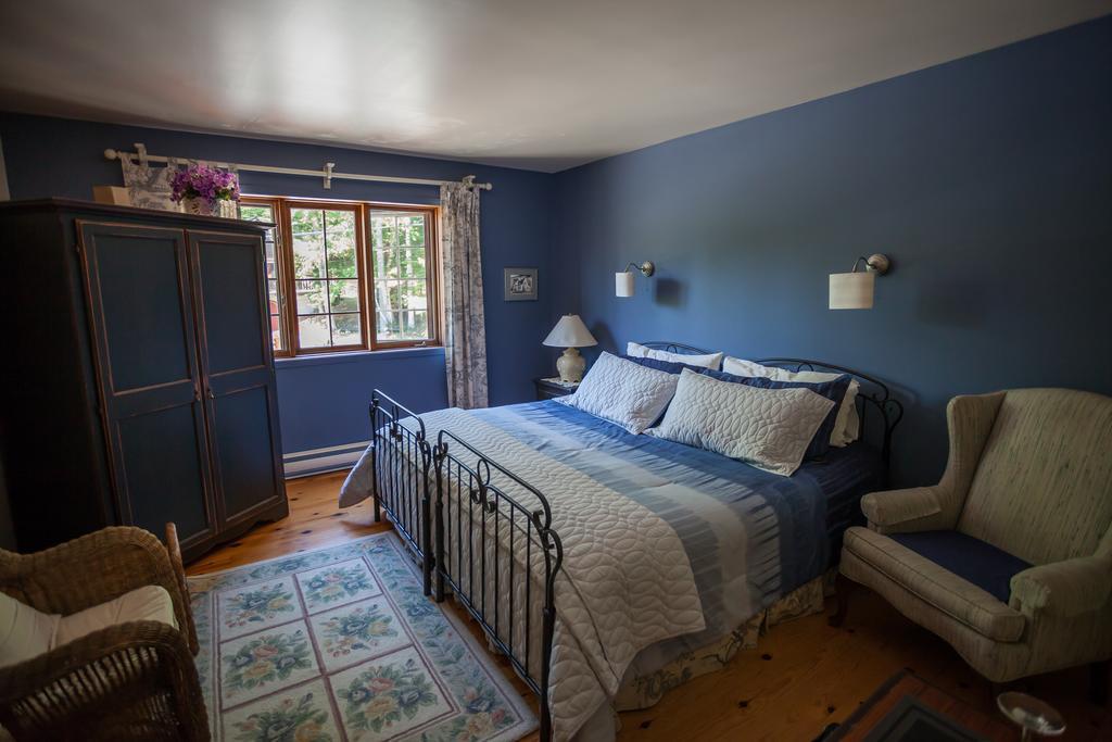 La Chaumiere De L'Anse Bed & Breakfast Монт-Тремблант Стая снимка